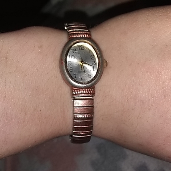 Watch - Picture 3 of 3